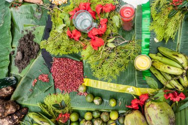 Altar with elements typical of the rituals of the Miskito and Garifuna Indians of Nicaragua, such as earth, candles, fruits, flowers and vegetables