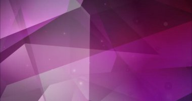 Üçgenli koyu pembe çokgen animasyon. Hareket tarzında soyut gradyan çok renkli arkaplan. 4K döngü videosu