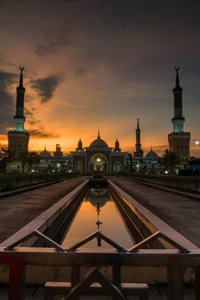 Indramayu Indonésia Março 2022 Magnífica Mesquita Cidade Indramayu Java Ocidental — Fotografia de Stock