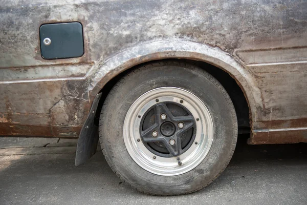 Neglect Vintage Car Contrasted New Gas Fuel Tank Cap Lot — Stock Fotó