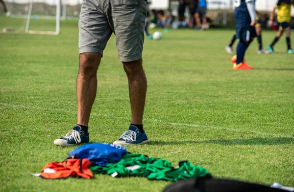 Father Standing Watching His Son Playing Football School Tournament Clear — ストック写真