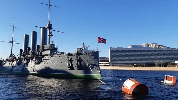 Crucero Aurora Está Estacionado Permanentemente San Petersburgo Aspecto Moderno — Foto de Stock