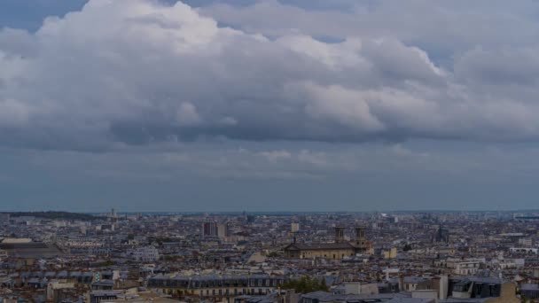 Paryż Francja Timelapse Dachy Paryża Pochmurny Dzień Typowa Architektura Miejsce — Wideo stockowe