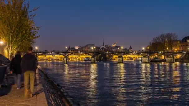 Paris França Timelapse Rio Sena Hora Azul Paris Luzes Reflexões — Vídeo de Stock