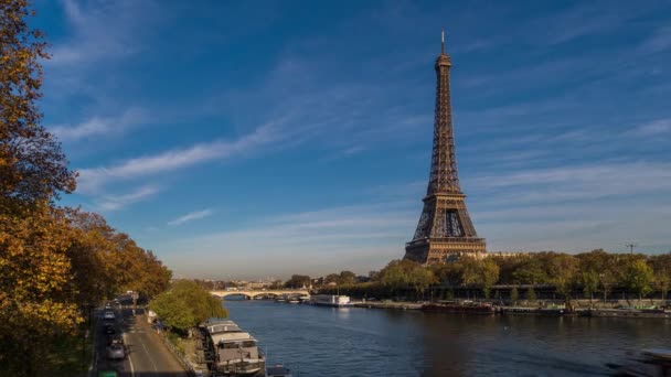 Paryż Francja Timelapse Jesienne Kolory Paryżu Wieżą Eiffla Słoneczny Dzień — Wideo stockowe