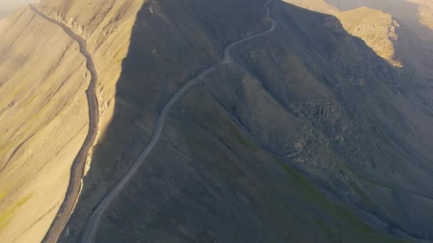 Ovanför Franska Alperna Ridge Drönare Morgonen Ljus Och Skuggor — Stockvideo