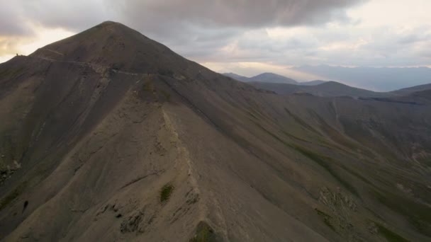 Πάνω Από Βράχους Βουνά Των Γαλλικών Άλπεων Από Drone Στο — Αρχείο Βίντεο