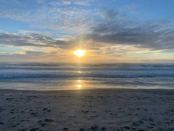 okyanus güzel gündoğumu