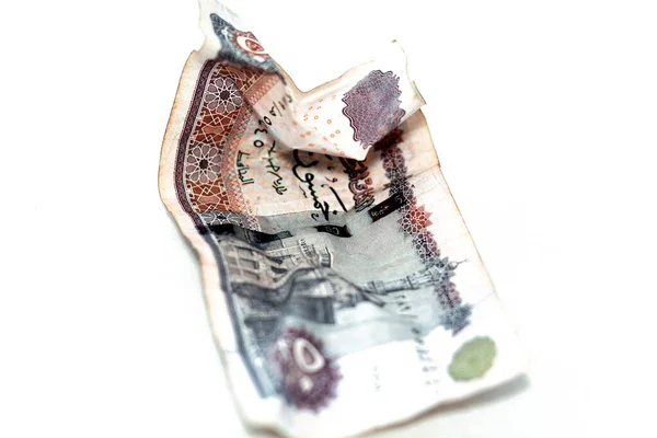 Selektivt Fokus Skrynkliga Egyptiska Pengar Femtio Pounds Isolerad Vit Bakgrund — Stockfoto