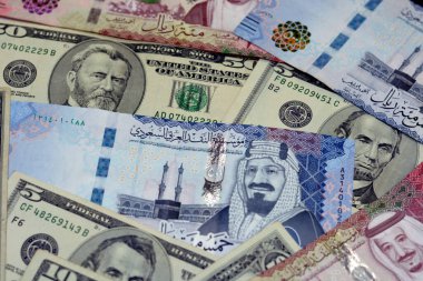 Suudi Arabistan riyalleri para banknotları Amerika Birleşik Devletleri dolar geçmişi, seçici Suudi riyalleri yığını ve Amerikan dolar döviz kurları