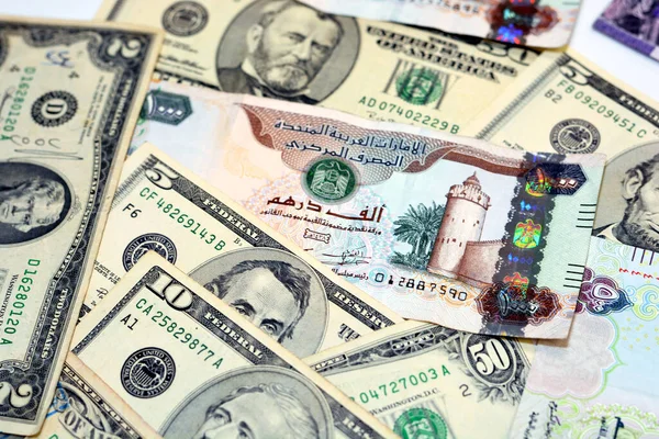 Förenade Arabemiraten Dirhams Sedlar Sedlar Sedlar Med Usa Dollar Bakgrund — Stockfoto