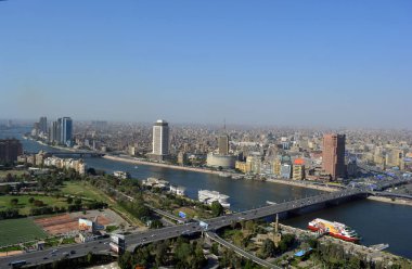 Kahire, Mısır, 18 Mayıs 2018, Kahire Mısır şehir manzarası, Kahire ve gökdelenlerin panoramik manzarası, Mısır Nil nehri tüm şehri kaplıyor.