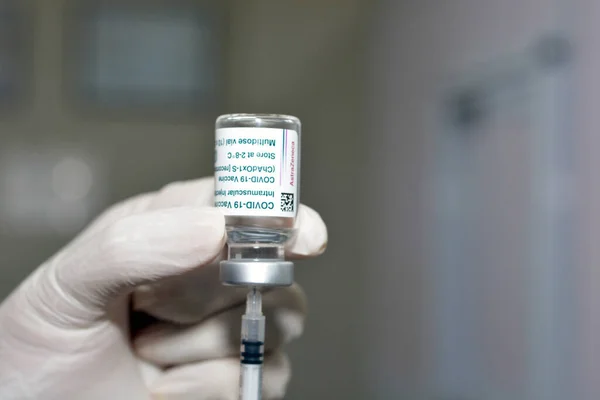 Vacuna Covid Astrazeneca Inyección Intramuscular Vial Multidosis Suministro Covax Recombinante — Foto de Stock