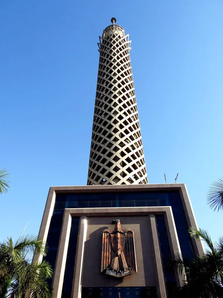 开罗塔楼是一座独立的混凝土塔楼 高187米 高614英尺 是埃及最高的建筑 建于1956年至1961年 是莲花形建筑 — 图库照片
