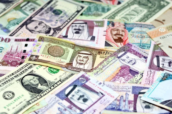 Saudi Arabien Rial Geldscheine Mit Amerikanischen Dollars Geldscheine Geld Selektiver — Stockfoto