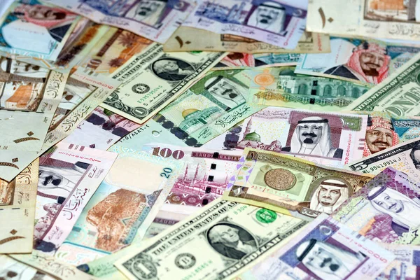 Saudi Arabia Riyals Χαρτονομίσματα Χαρτονομίσματα Αμερικανικών Δολαρίων Επιλεκτική Εστίαση Της — Φωτογραφία Αρχείου