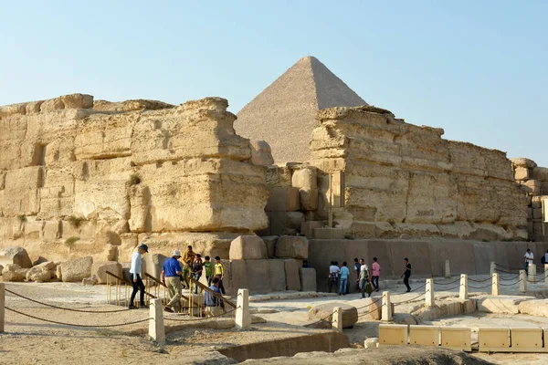 Giza Egypt November 2018 Tourists Location Pyramids Giza Ruins Stone — ストック写真