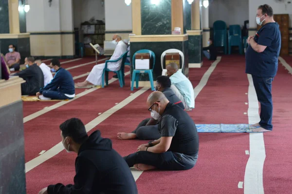 Cairo Egypt May 2021 Egyptian Muslims Perform First Eid Prayers — Foto de Stock