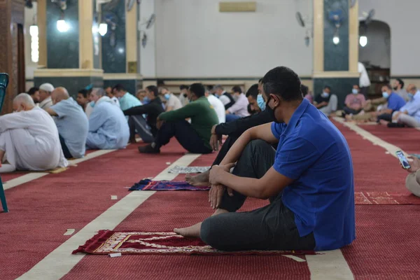 Cairo Egypt May 2021 Egyptian Muslims Perform First Eid Prayers — стоковое фото