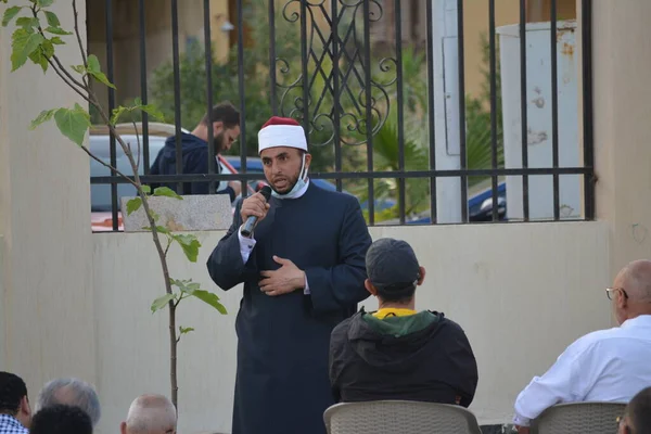 Cairo Egypt May 2022 Mosque Preacher Imam Performs Eid Fitr — Fotografia de Stock