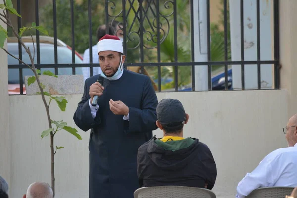 Cairo Egito Maio 2022 Pregador Mesquita Imam Executa Eid Fitr — Fotografia de Stock