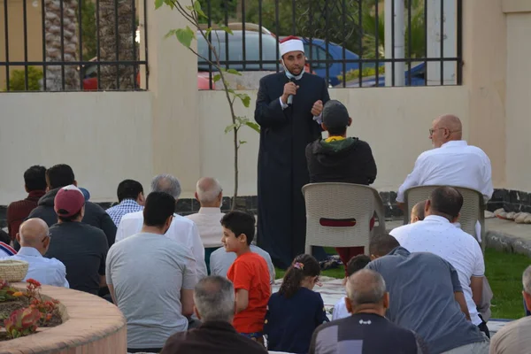Kairo Mesir Mei 2022 Seorang Imam Pengkhotbah Masjid Melakukan Idul — Stok Foto