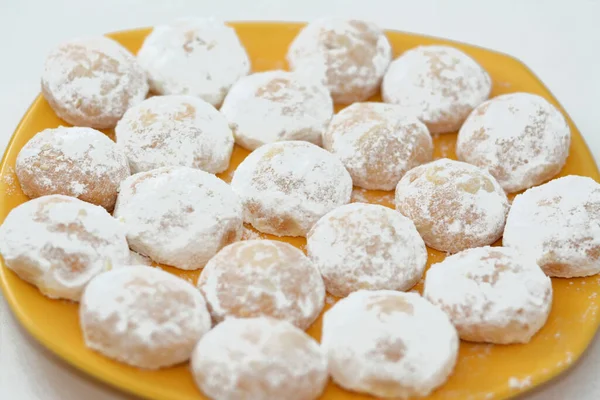 Yellow Plate Traditional Arabic Cookies Celebration Islamic Holidays Fitr Feast — Stock fotografie