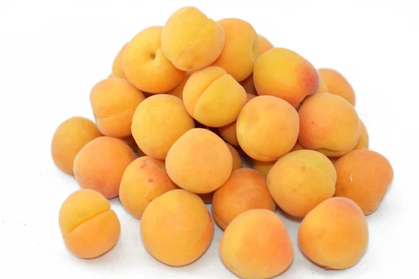Pile Fresh Apricot Fruit Isolated White Background Selective Focus Stack — Stock Photo, Image