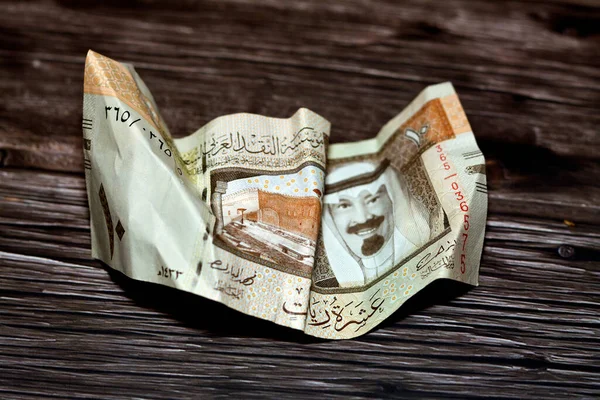 Buruşuk Suudi Arabistan Parası Tahtadan Arka Planda Riyal Kırışık Suudi — Stok fotoğraf