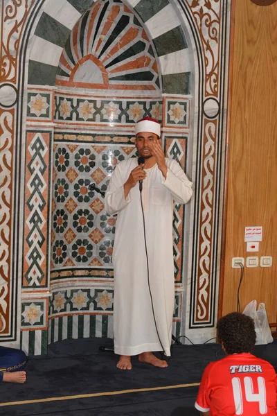 Kairo Mesir Juni 2022 Seorang Pendeta Masjid Melakukan Khutbah Khotbah — Stok Foto