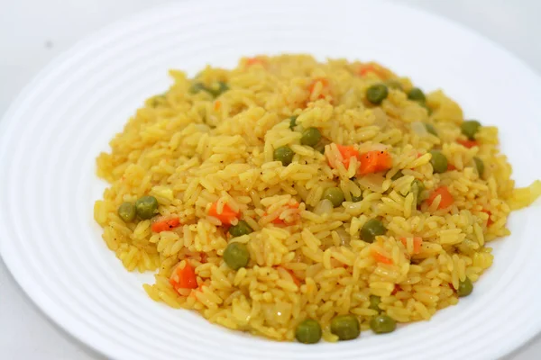 Plate Hot Steamed Long Grain Yellow Basmati Rice Vegetables Peas — Stockfoto