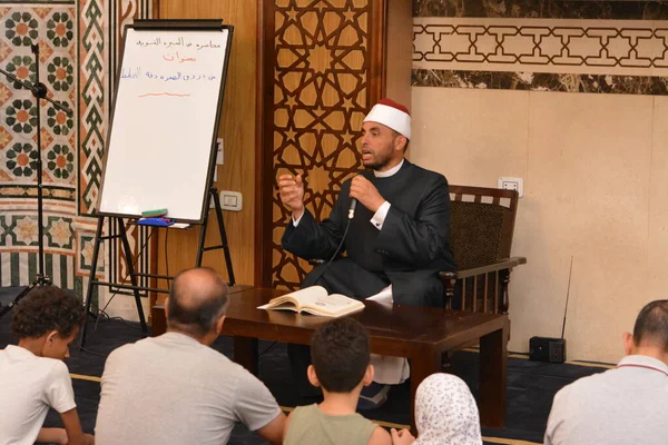 Cairo Egypt July 2022 Mosque Imam Preacher Gives Lecture Prophetic — Fotografia de Stock