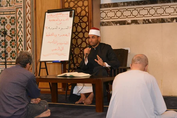 Cairo Egypt July 2022 Mosque Imam Preacher Gives Lecture Prophetic — Stok Foto