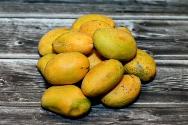 Pile Egyptian Fresh Mango Fruit Tropical Delicacy Mangoes Nutritionally Rich — Stock Photo, Image