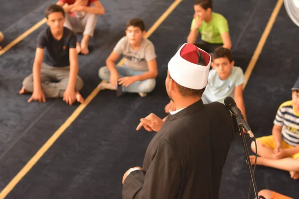 Cairo Egypt August 2022 Mosque Preacher Imam Performs Religious Khutbah — Foto de Stock