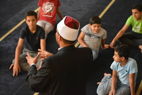 Cairo Egypt August 2022 Mosque Preacher Imam Performs Religious Khutbah — Stok Foto