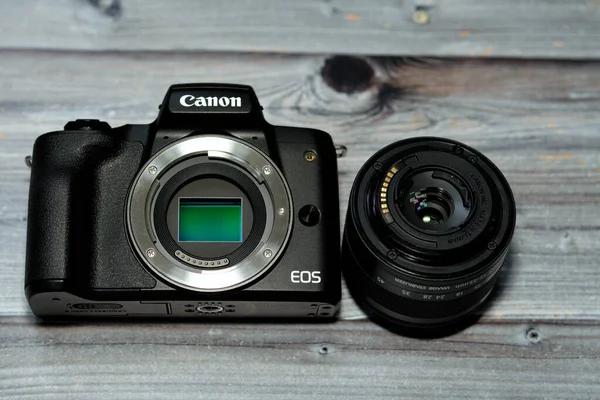 Kahire Mısır Eylül 2022 Canon Eos M50 Gövdesi Stm Lensi — Stok fotoğraf