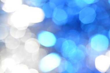 Mercan gradyanı renk arkaplanı gibi soyut mavi parlıyordu. Ürün tanıtım sitesi, tasarım, arkaplan ve duvar kağıtları için boş uzay stüdyosu odası vardı.