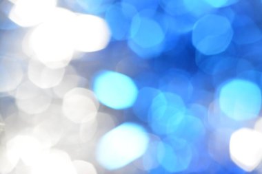 Mercan gradyanı renk arkaplanı gibi soyut mavi parlıyordu. Ürün tanıtım sitesi, tasarım, arkaplan ve duvar kağıtları için boş uzay stüdyosu odası vardı.