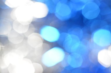 Mercan gradyanı renk arkaplanı gibi soyut mavi parlıyordu. Ürün tanıtım sitesi, tasarım, arkaplan ve duvar kağıtları için boş uzay stüdyosu odası vardı.