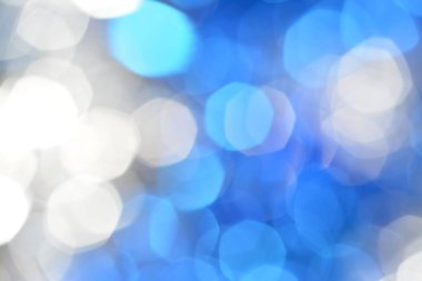 Mercan gradyanı renk arkaplanı gibi soyut mavi parlıyordu. Ürün tanıtım sitesi, tasarım, arkaplan ve duvar kağıtları için boş uzay stüdyosu odası vardı.