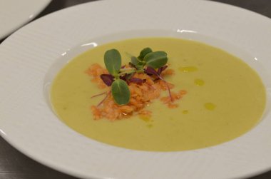 Bir restoranın yakın plan fotoğrafı.