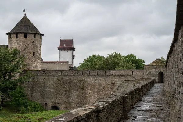 Vista Castillo Narva Desde Las Murallas Fortaleza Ivangorod Invangorod Rusia — Foto de Stock