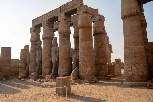 Colonne Statue Nel Cortile Ramses Del Tempio Luxor Luxor Tebe — Foto Stock