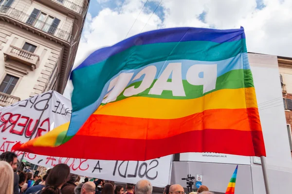 Demonstration Peace People Rights War Rainbow Flags Peace April 25Th — стоковое фото