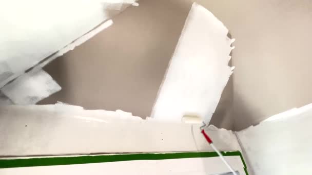 Painting Walls White Paint Paint Roller Room Renovations House High — Stockvideo