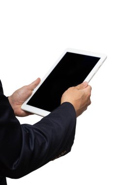 Akıllı bir cihaz kullanan Asyalı yetişkin bir erkek.