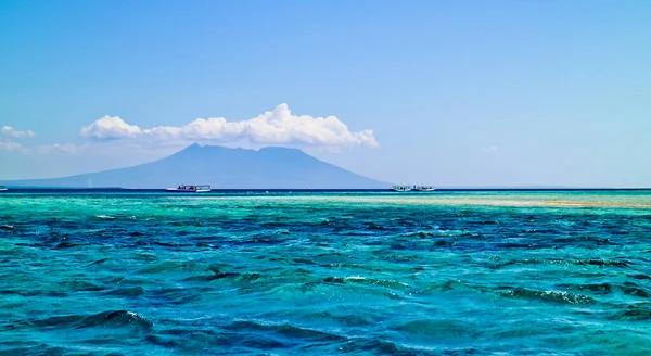 Oceano Azul Ilha Céu Ilha Menjangan Bali Indonésia Bela Pintura — Fotografia de Stock