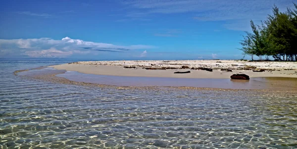 Scenic View Beautiful Tropical Beach Dokokayu Island Gorontalo Indonesia Dokakayu — Stock Photo, Image