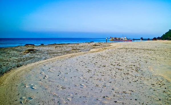 Пахаван Предлагает Белые Песчаные Пляжи Является Известным Туристическим Местом Лампунге — стоковое фото